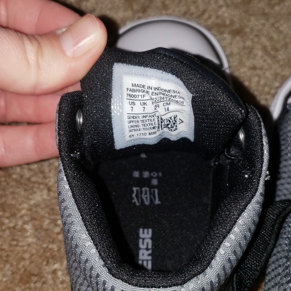 Converse shoes toddler size 7 - Picture 4 of 4